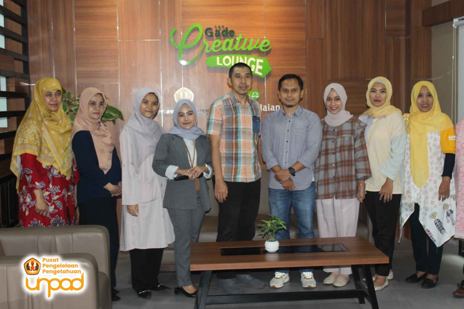 Pelatihan Research Data Management #3: Pengelolaan Data di Repositori, Data Mining, dan Visualisasi Data