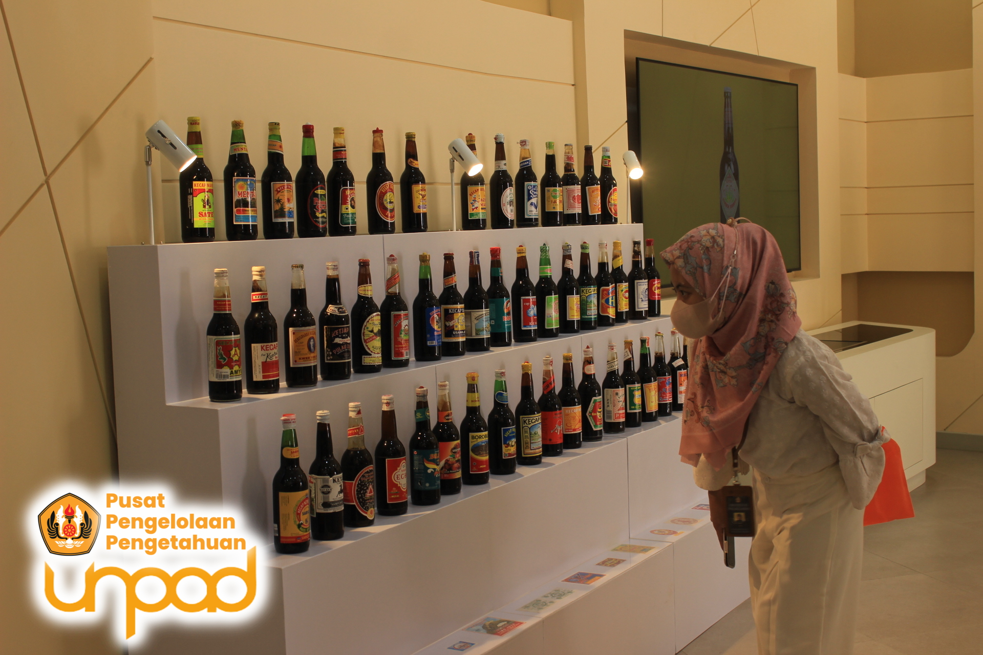 Teater Pengetahuan "Pameran Koleksi Kecap Nusantara: Rasa Lestari" 